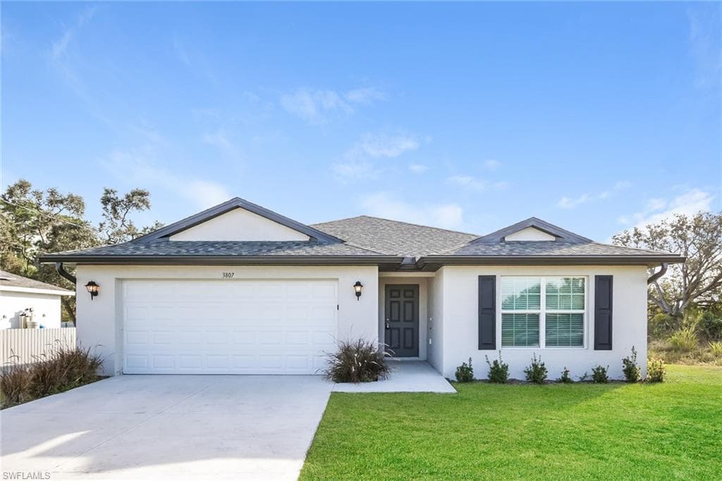 3807 8th ST SW LEHIGH ACRES, FL 33976