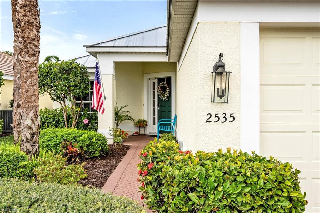 2535 Woodbourne PL CAPE CORAL, FL 33991