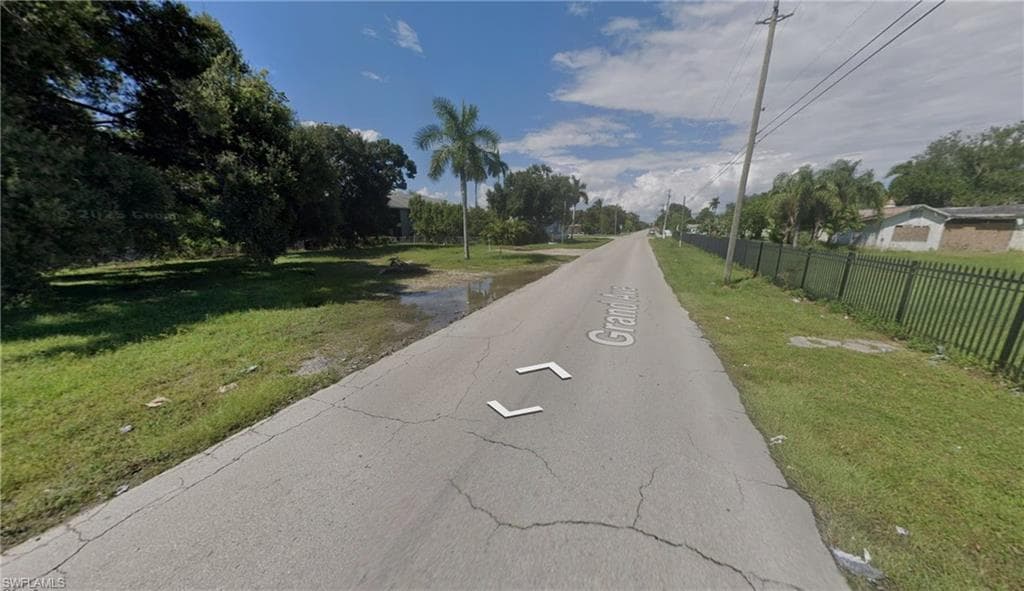 3120 Grand AVE FORT MYERS, FL 33901