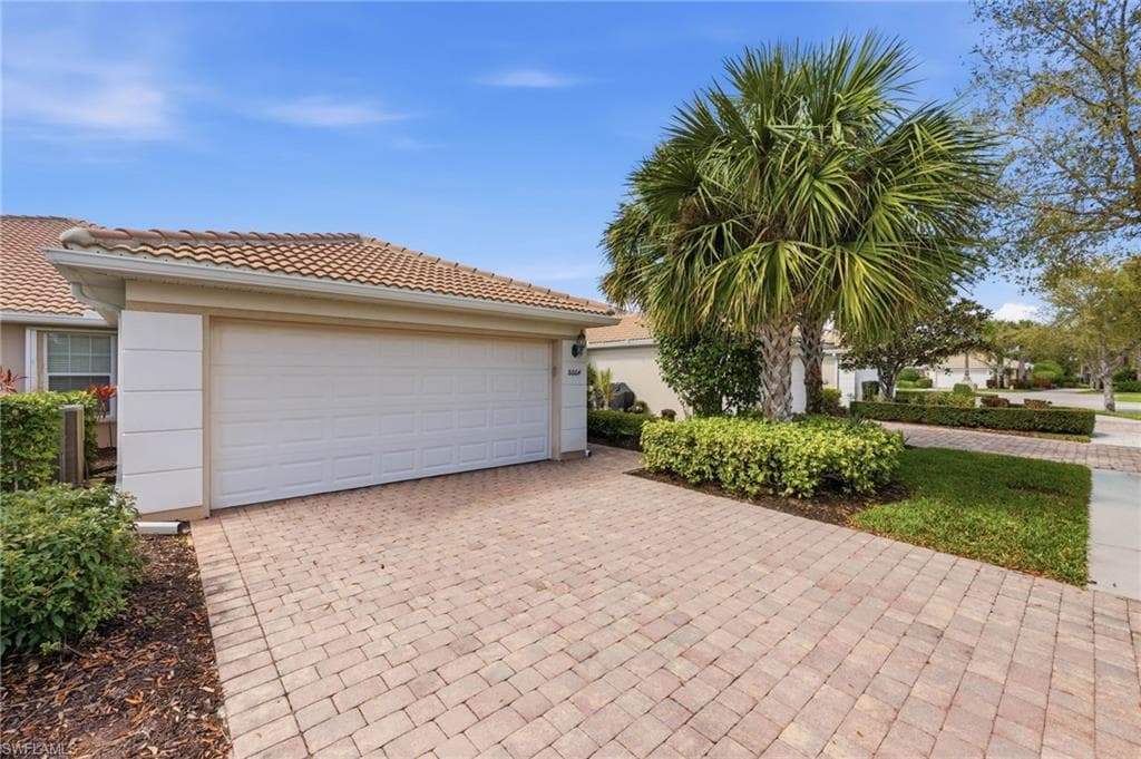 8664 Genova CT NAPLES, FL 34114