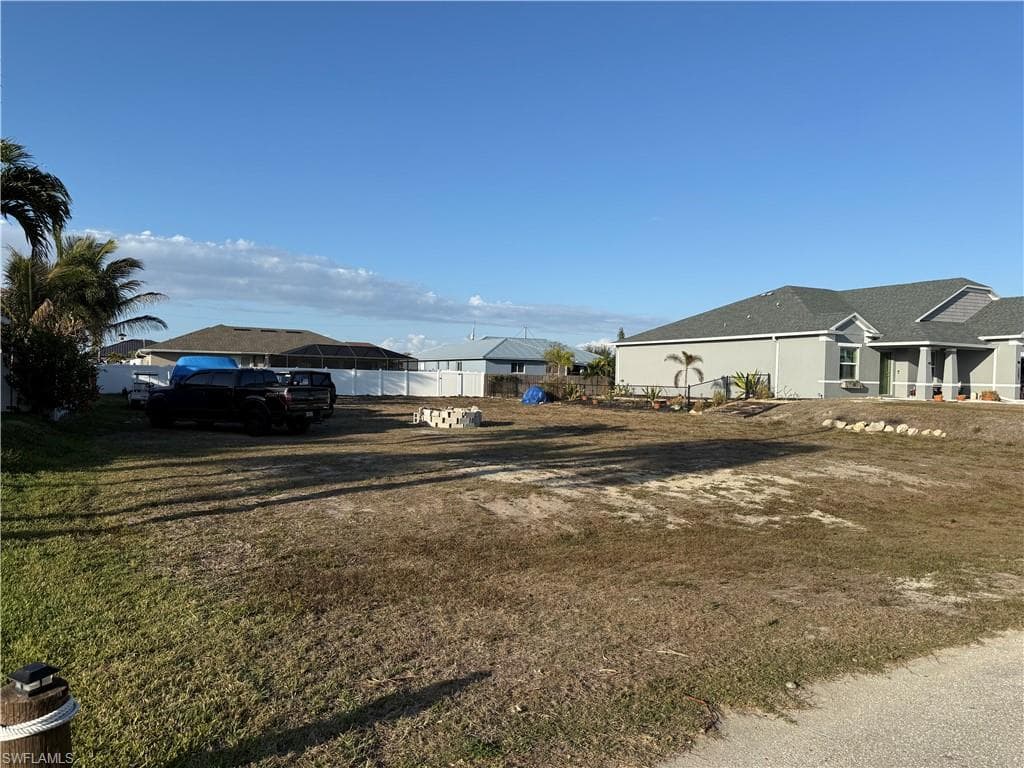 3511 NW 14th TER CAPE CORAL, FL 33993