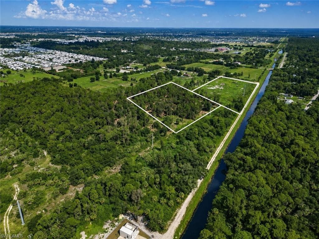 4800 Dor Lee LN NORTH FORT MYERS, FL 33917