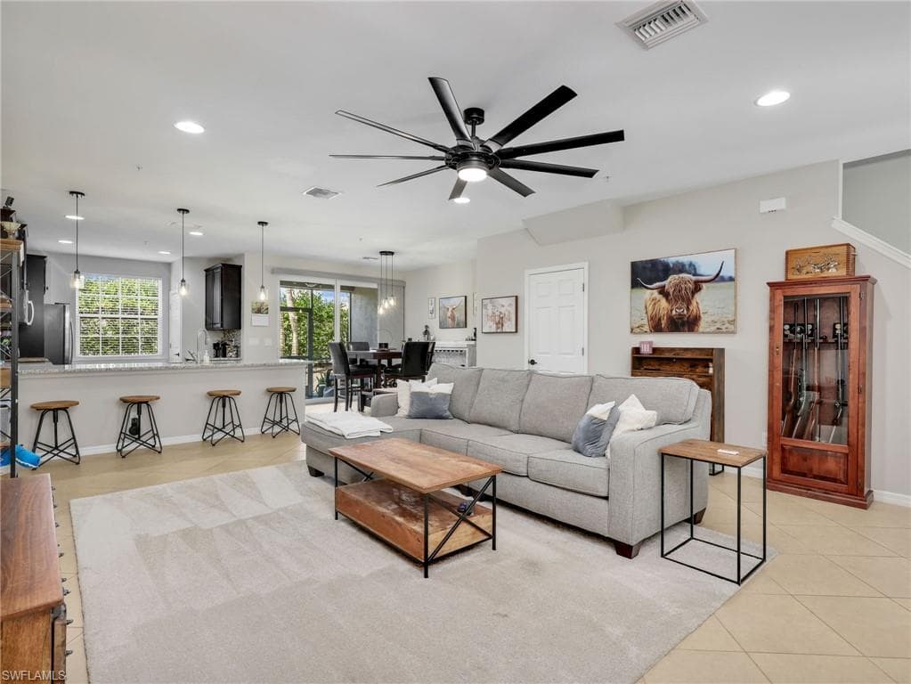 8540 Violeta ST 102 ESTERO, FL 34135