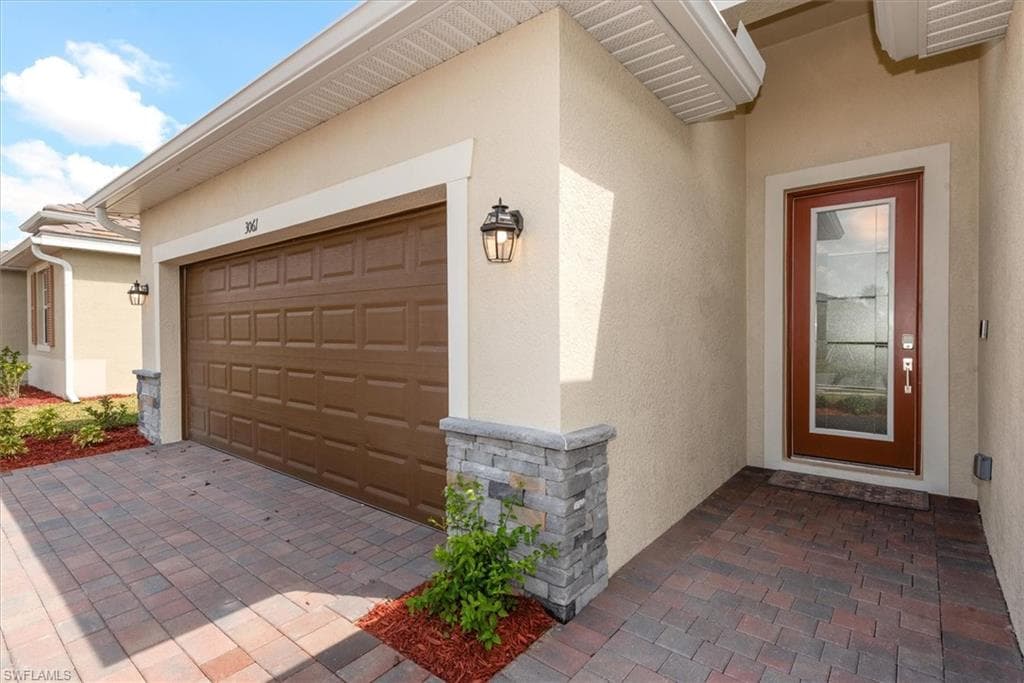 3061 Weston Manor DR ALVA, FL 33920