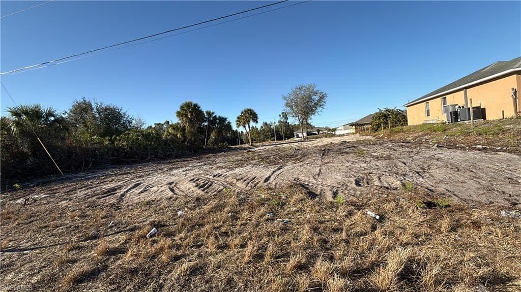 3318 40th ST SW LEHIGH ACRES, FL 33976