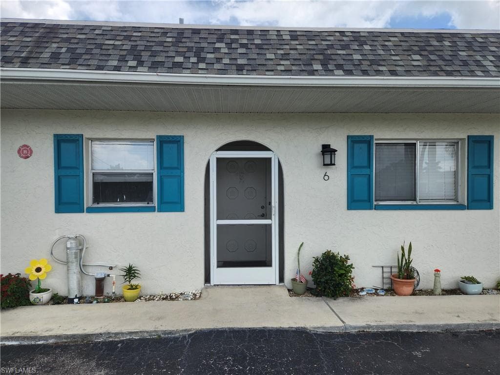 1220 SE 40th ST 6 CAPE CORAL, FL 33904