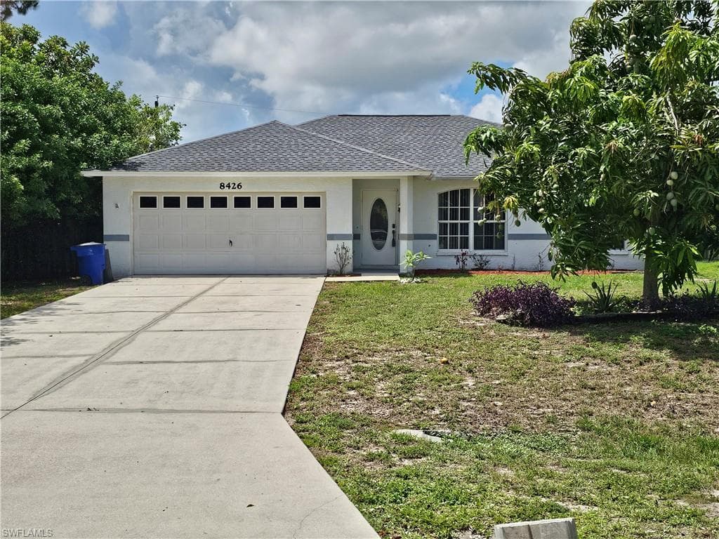 8426 Blackberry RD N FORT MYERS, FL 33967