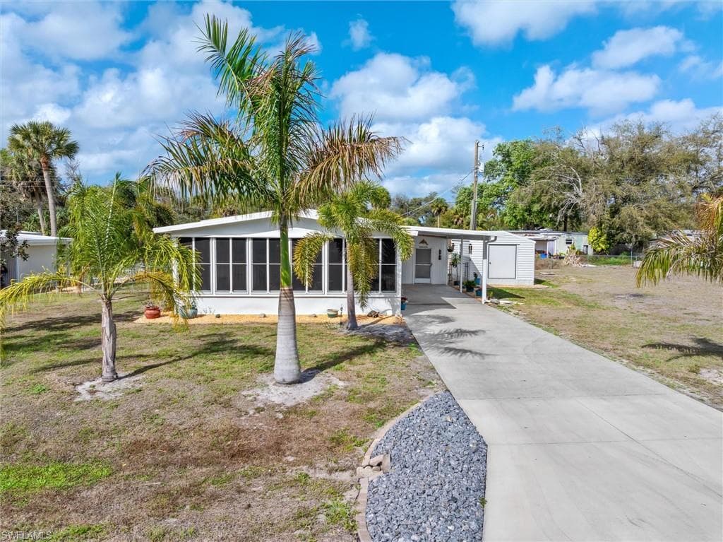 9347/9355 Boots ST PUNTA GORDA, FL 33982