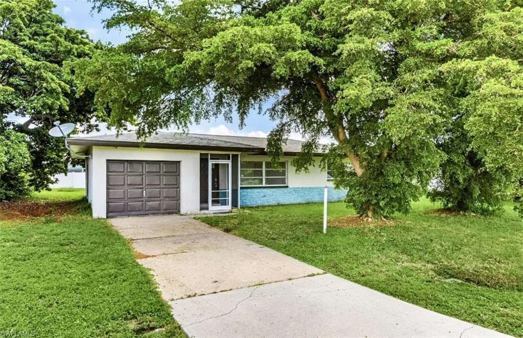 213 SE 47th ST CAPE CORAL, FL 33904