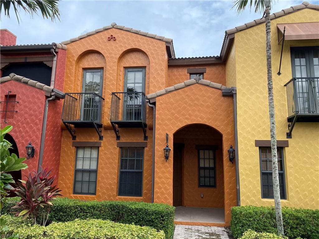 9151 Delano ST 9702 NAPLES, FL 34113