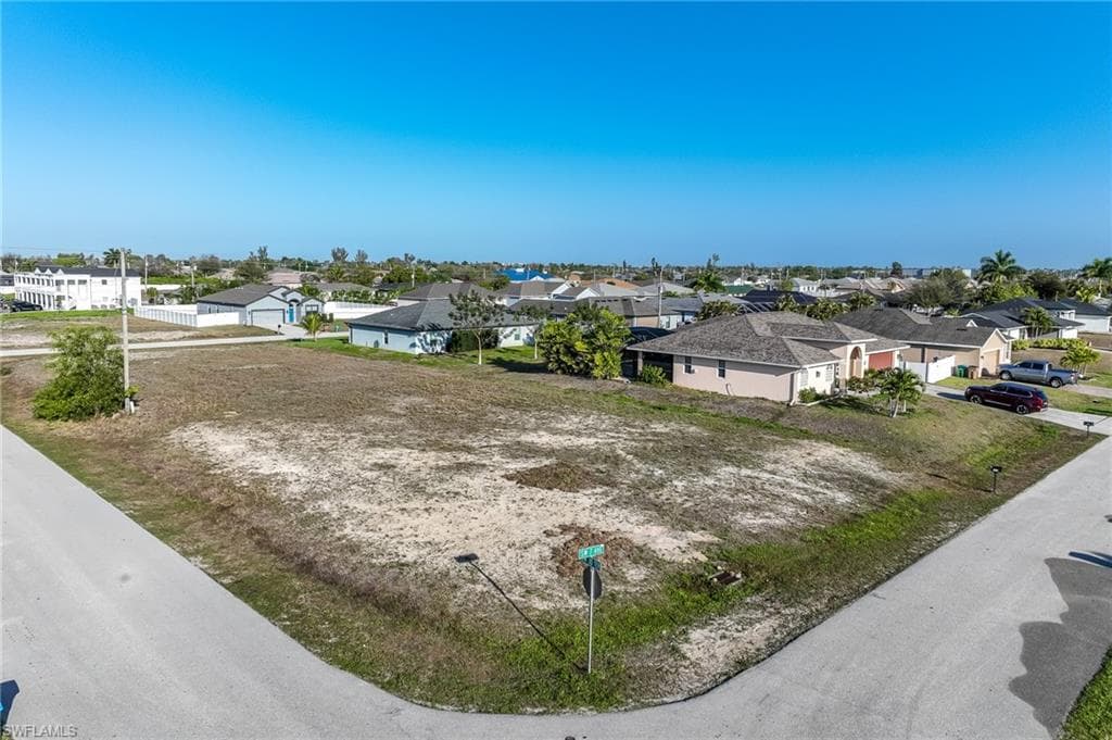 3016 7th AVE CAPE CORAL, FL 33914