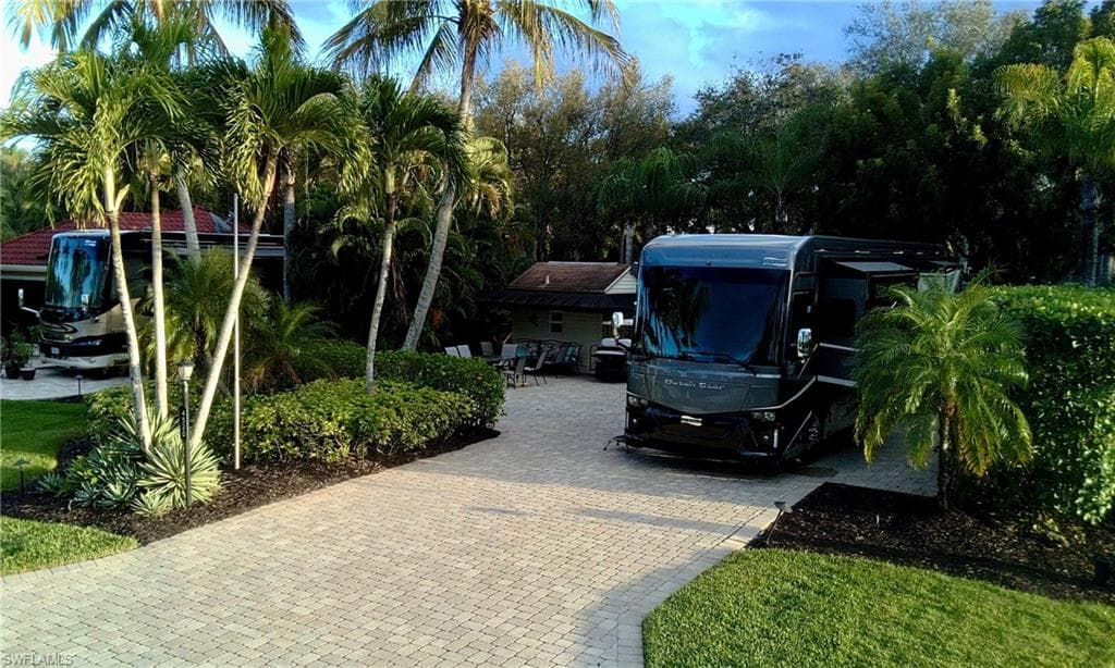 4520 Southern Breeze DR NAPLES, FL 34114