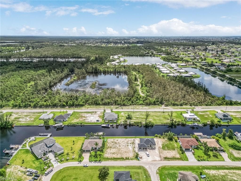 2521 NW 41st AVE CAPE CORAL, FL 33993