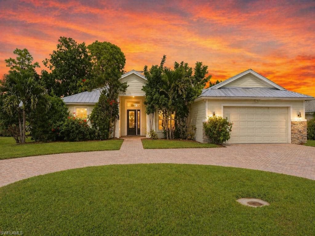 10061 Hidden Pines LN BONITA SPRINGS, FL 34135