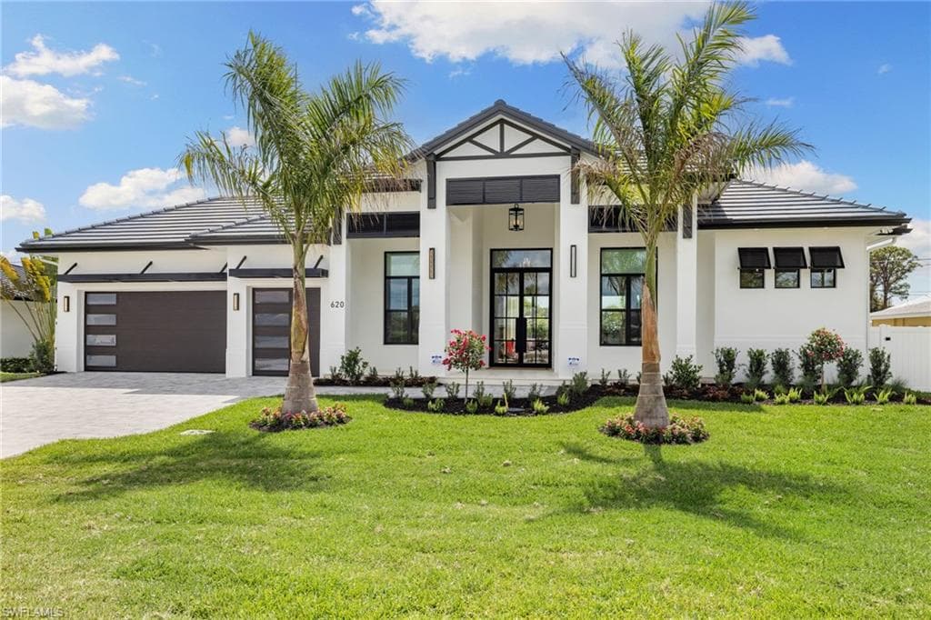 620 94th AVE N NAPLES, FL 34108