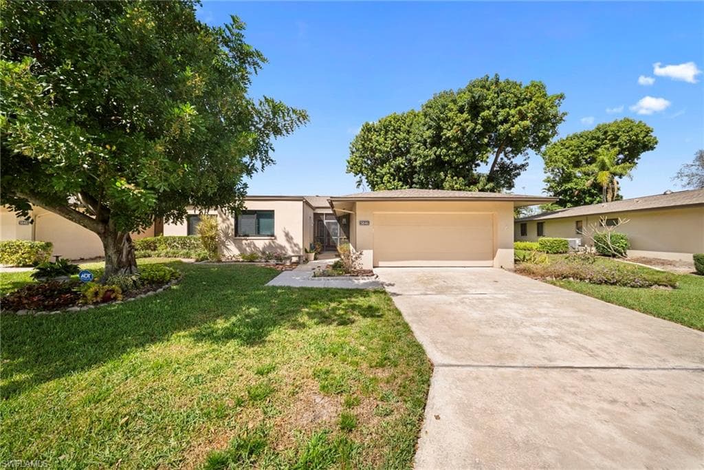 5846 Wild Fig LN FORT MYERS, FL 33919