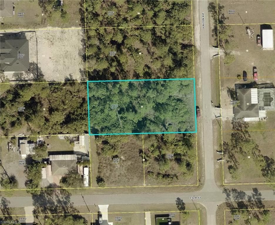 903 Clayton AVE LEHIGH ACRES, FL 33972
