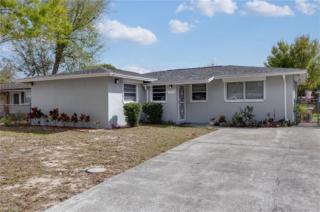 1652 Jamestown CT FORT MYERS, FL 33907