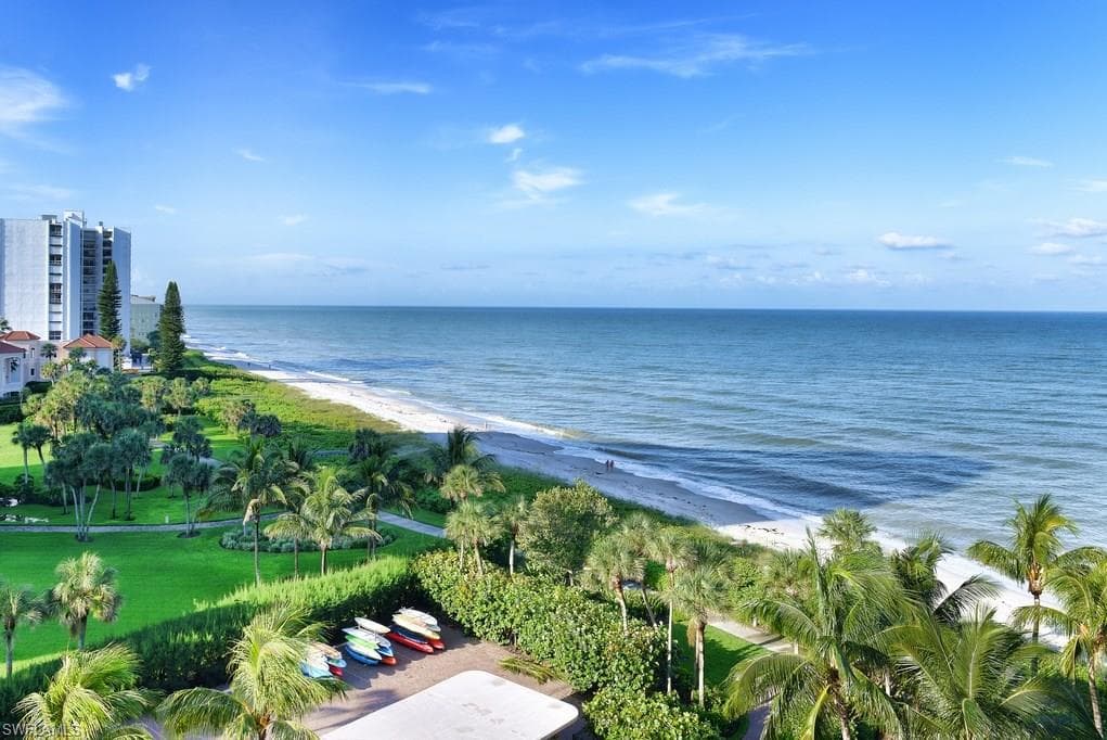 4001 Gulf Shore BLVD N 707 NAPLES, FL 34103