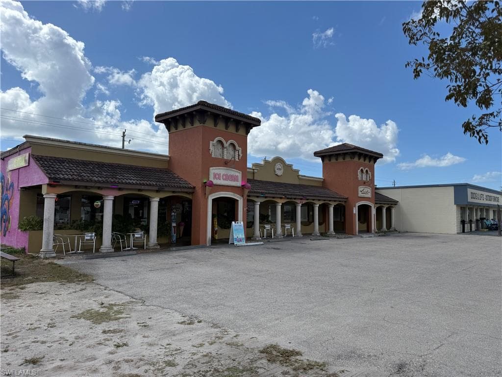 434 SE 47th TER B CAPE CORAL, FL 33904