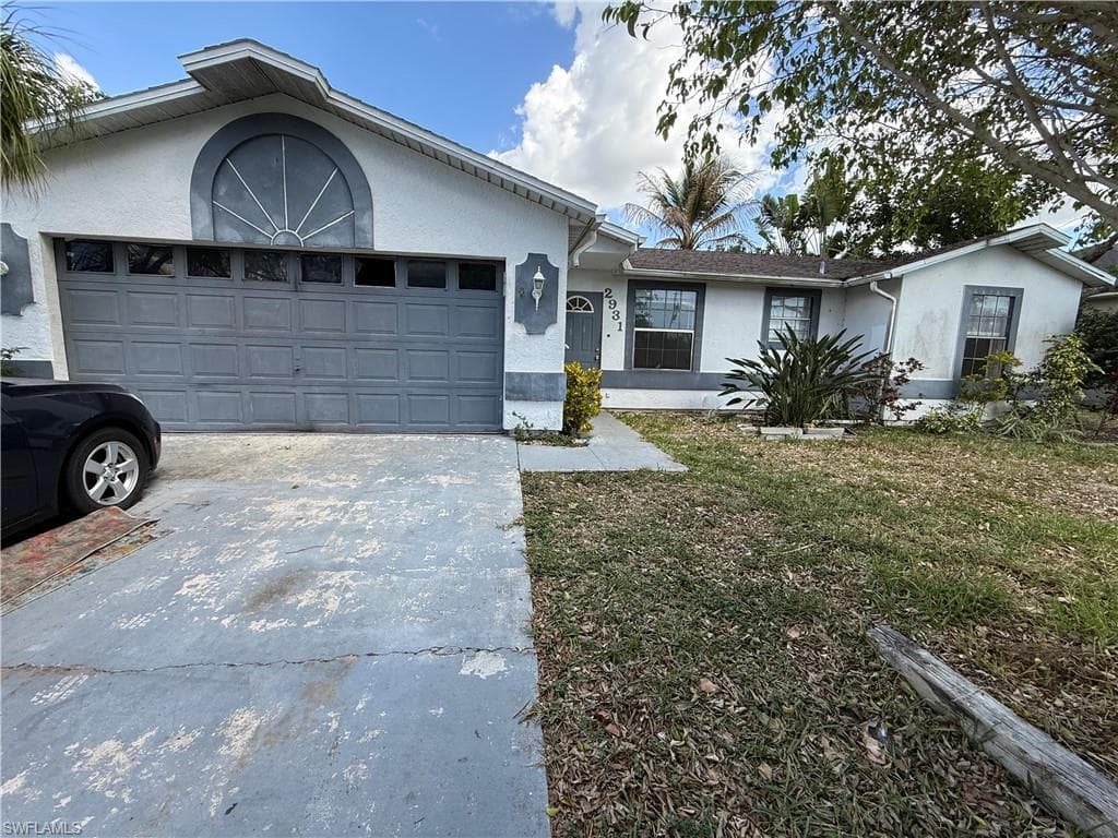 2931 11th CT CAPE CORAL, FL 33914