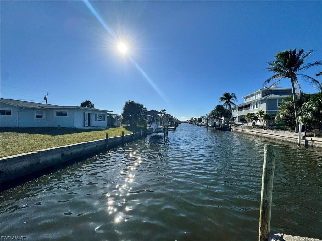 24368 Blackbeard BLVD PUNTA GORDA, FL 33955