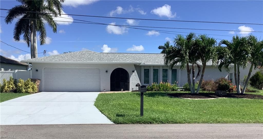 107 SE 39th ST CAPE CORAL, FL 33904