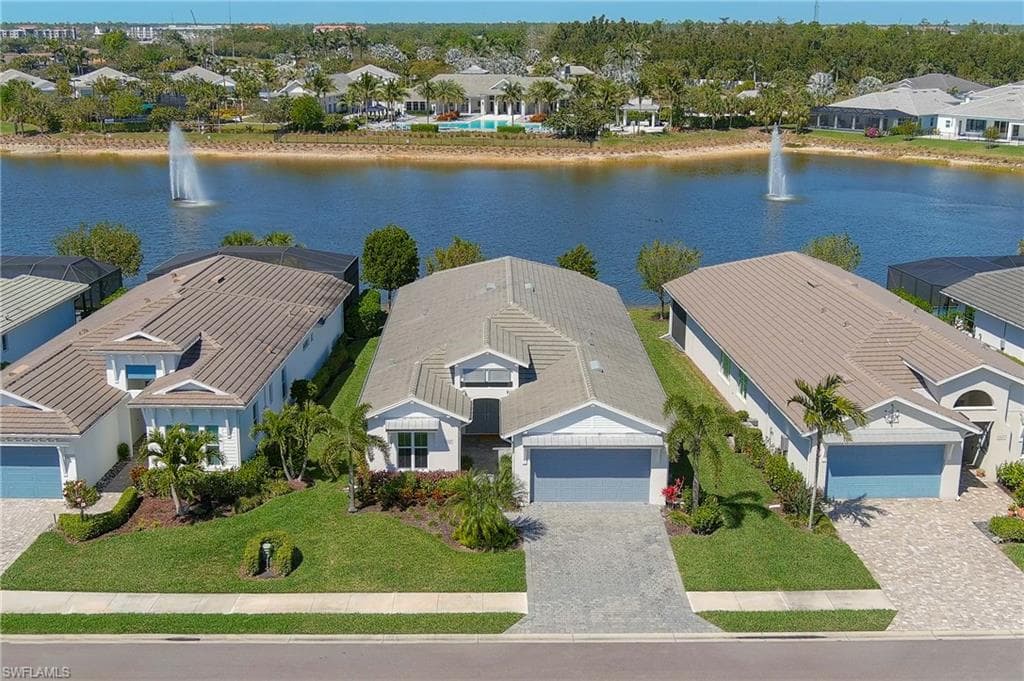 8897 Redonda DR NAPLES, FL 34114