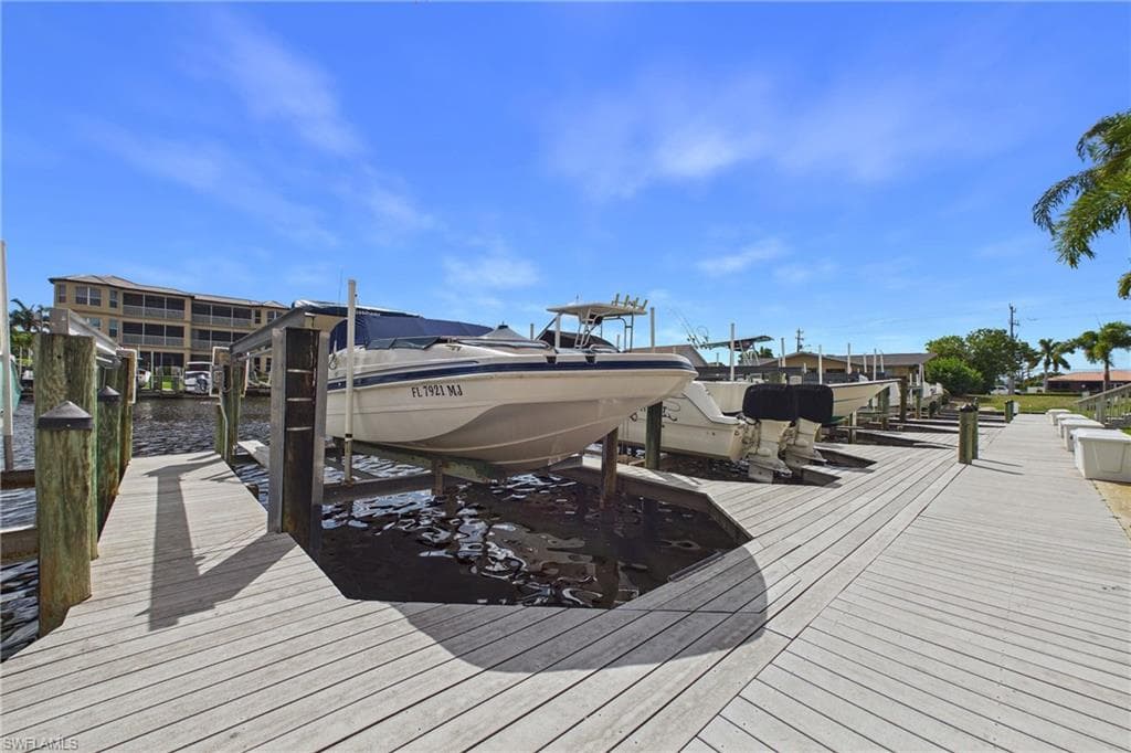 1614 Beach PKWY 103 CAPE CORAL, FL 33904