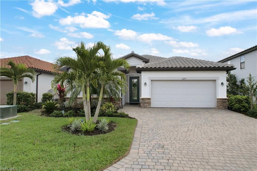 11279 Shady Lake RUN FORT MYERS, FL 33913