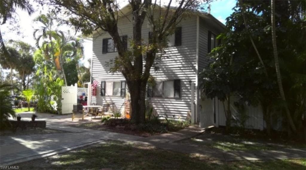 7752 Tamara Lee CT 103 FORT MYERS, FL 33907
