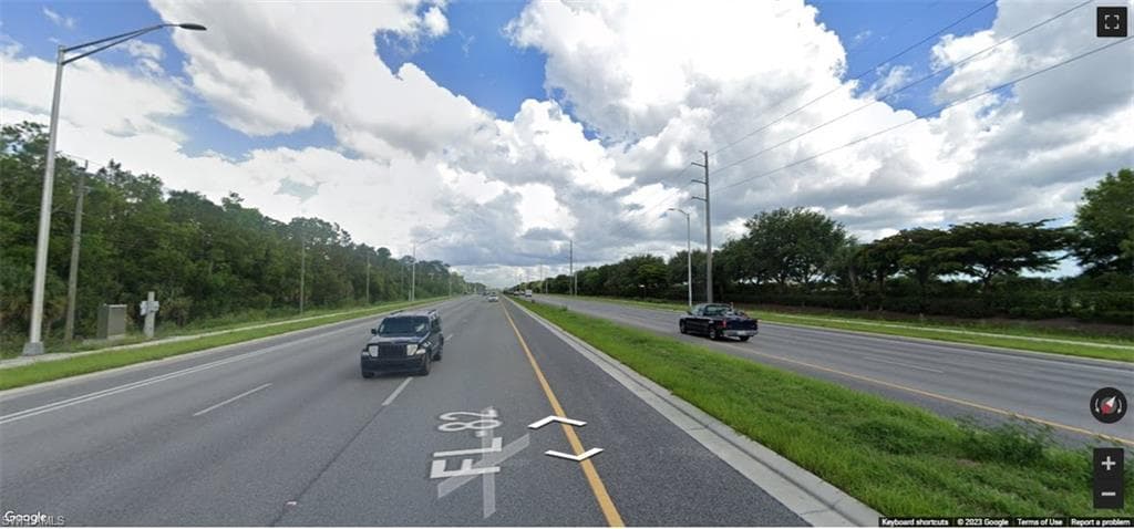 218 Meadow RD LEHIGH ACRES, FL 33973