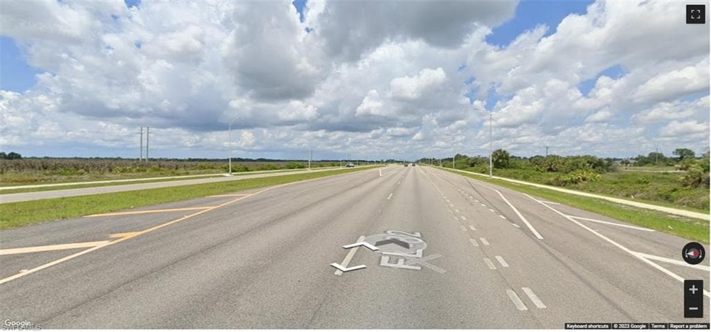 3320 Meadow RD LEHIGH ACRES, FL 33974