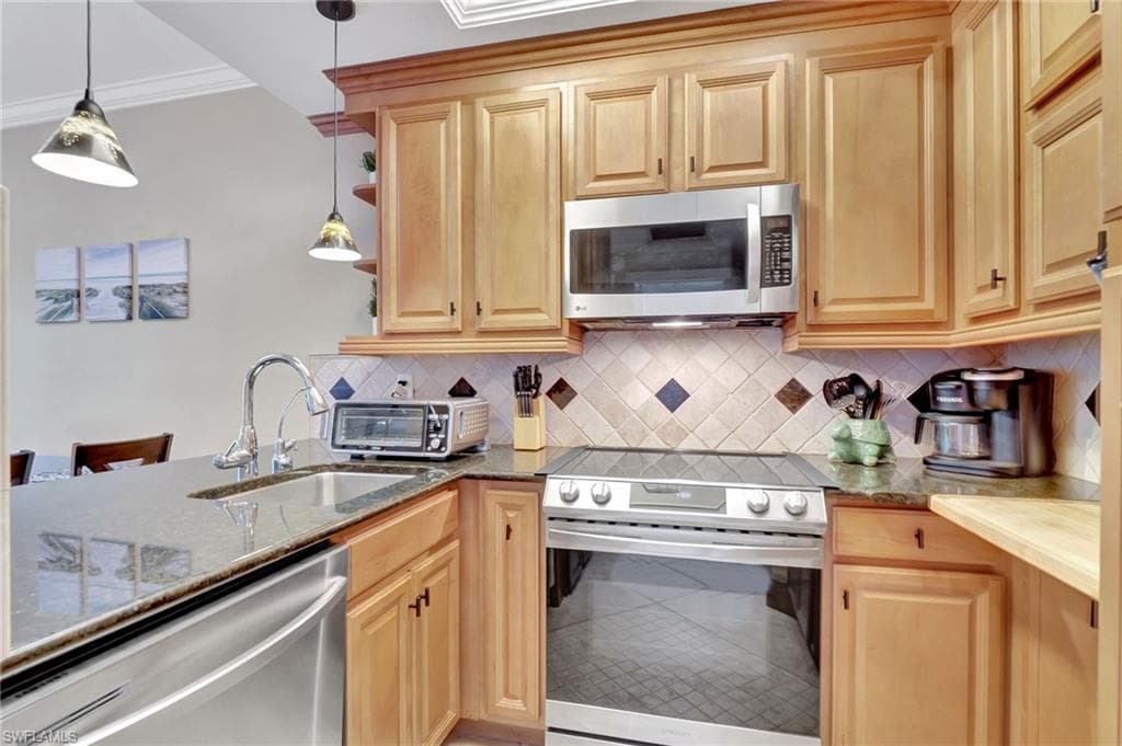 3323 Olympic DR 715 NAPLES, FL 34105