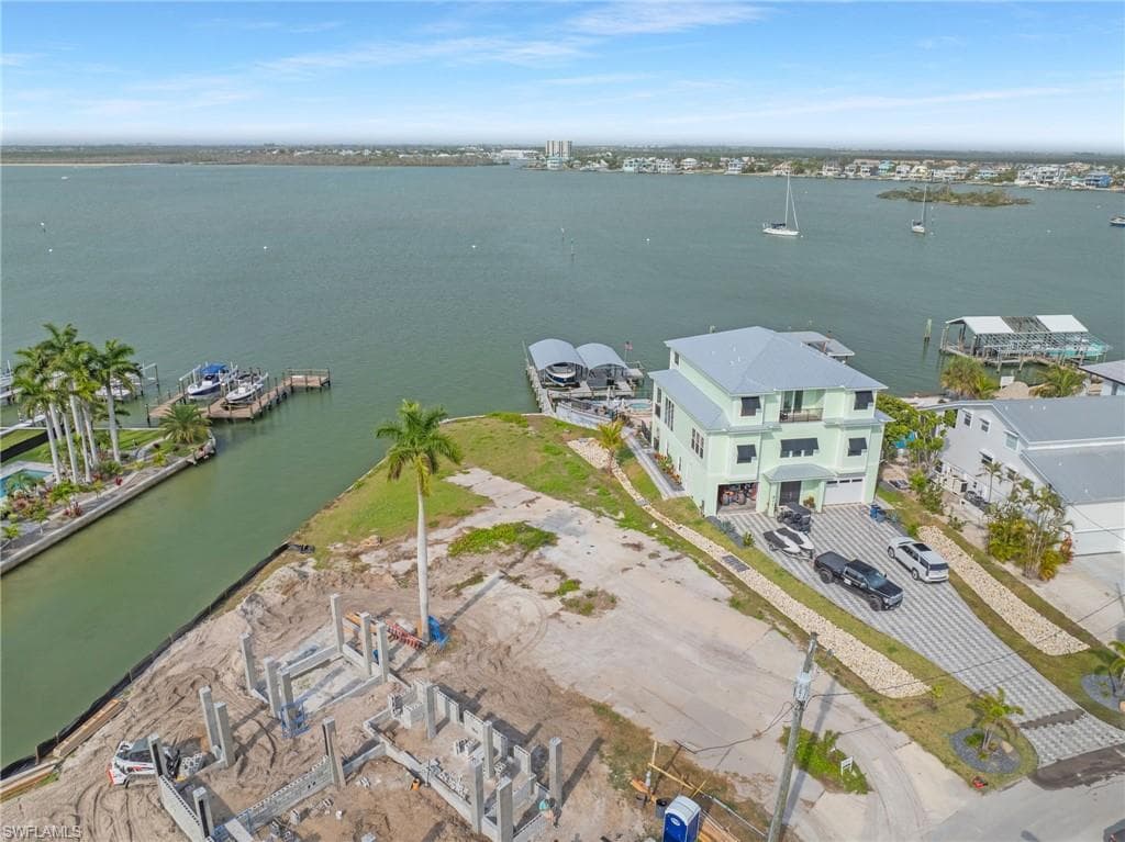 507 Carlos CIR FORT MYERS BEACH, FL 33931