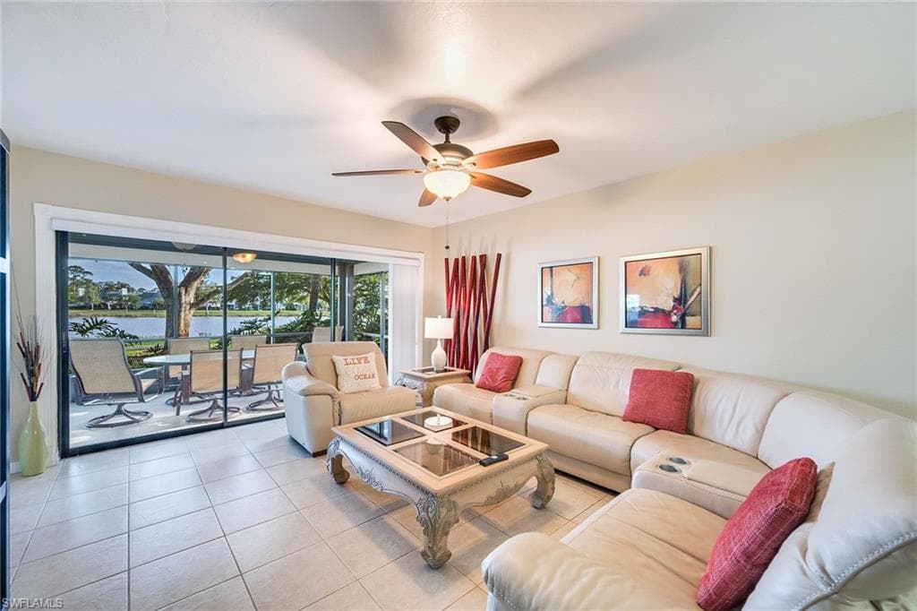 1802 Kings Lake BLVD 2-101 NAPLES, FL 34112