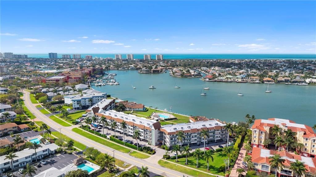 750 Elkcam CIR 312 MARCO ISLAND, FL 34145