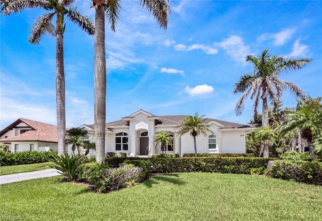 4231 Crayton RD NAPLES, FL 34103