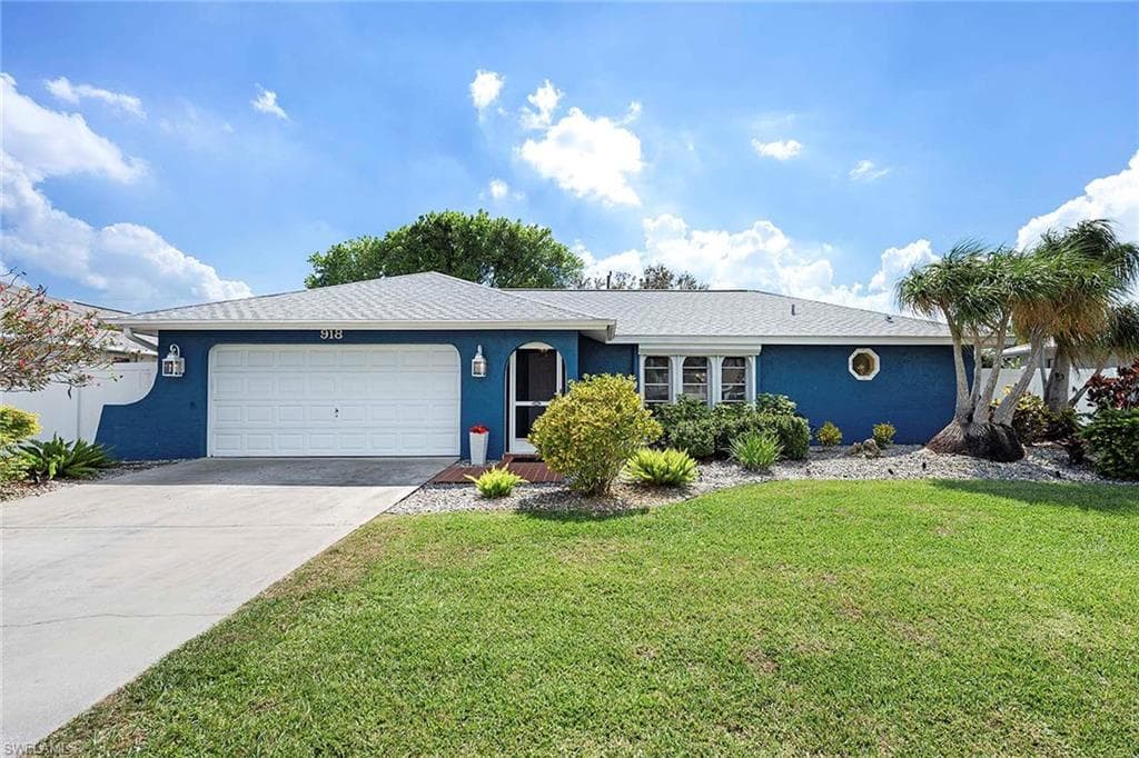 918 SE 28th TER CAPE CORAL, FL 33904