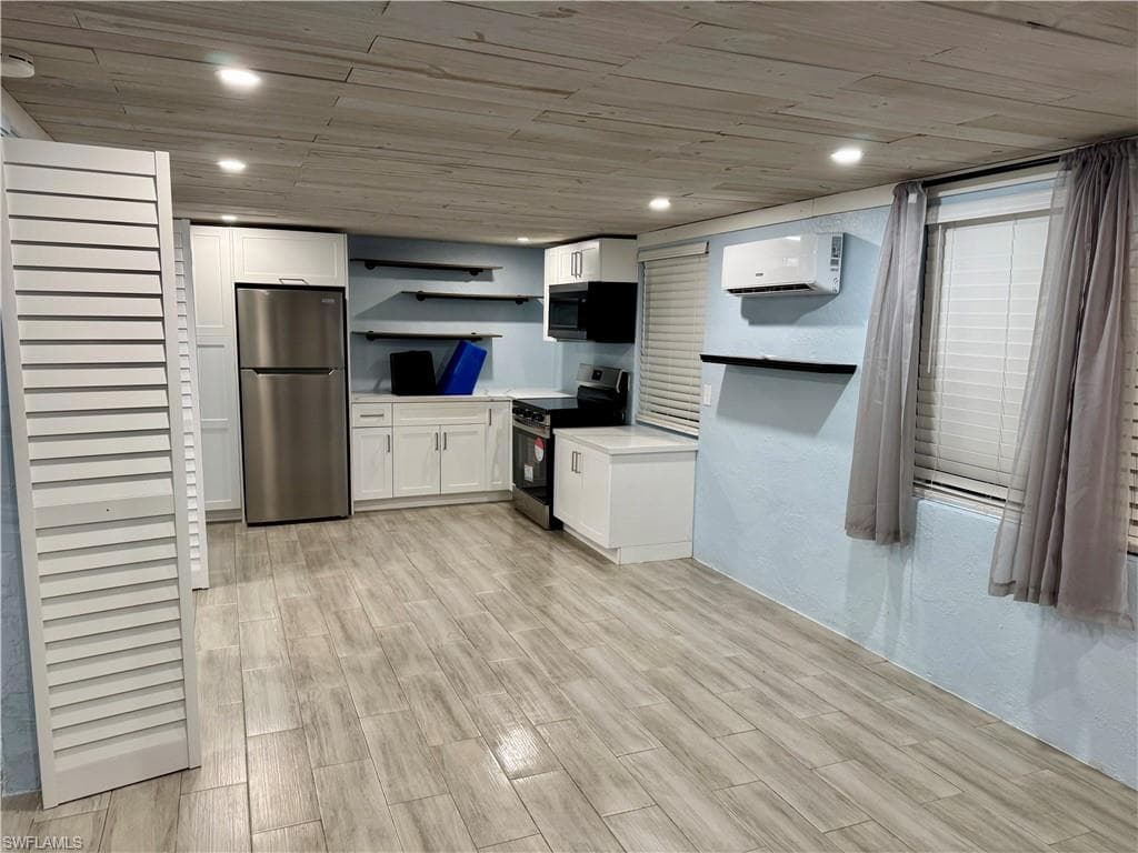 2566 2nd ST A MATLACHA, FL 33993