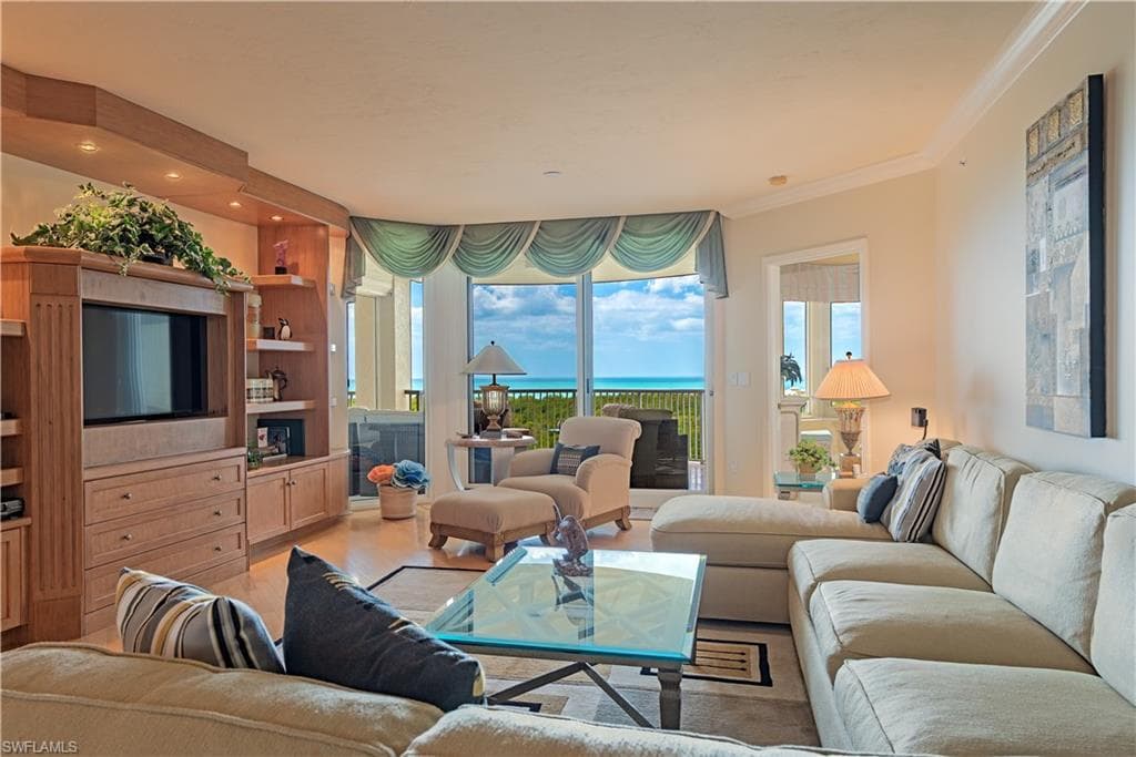 7117 Pelican Bay BLVD 701 NAPLES, FL 34108