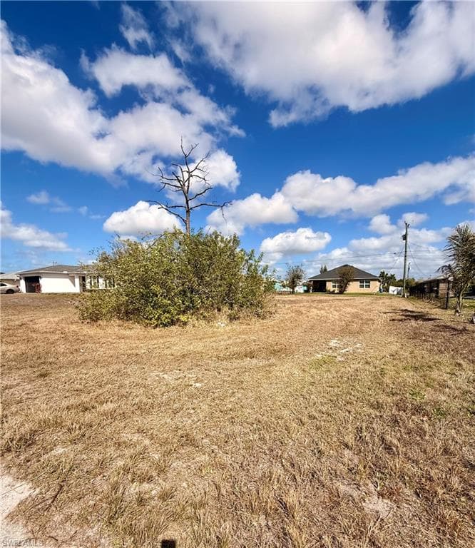 407 NW 13th TER CAPE CORAL, FL 33993