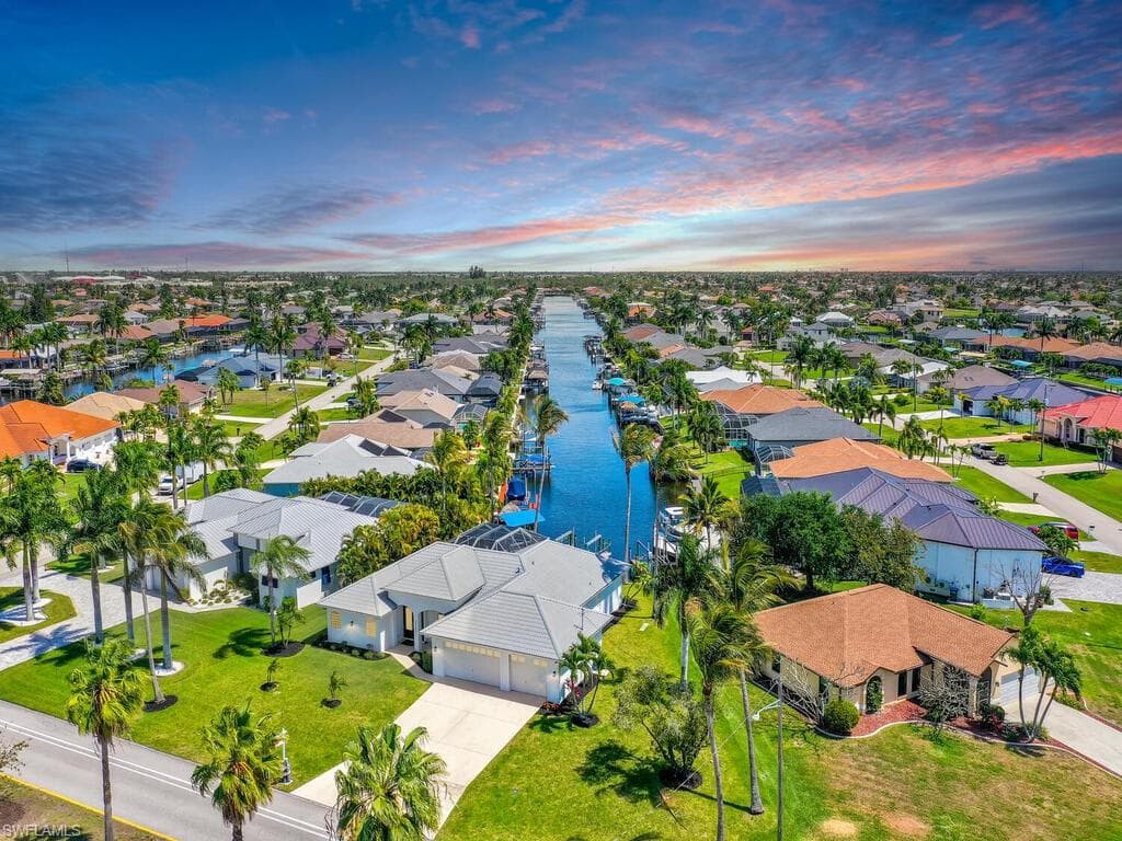 3721 Surfside BLVD CAPE CORAL, FL 33914