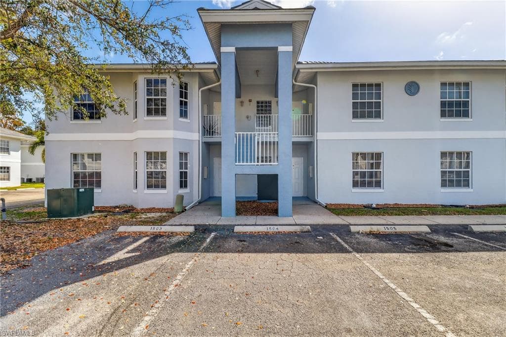 8424 Bernwood Cove LOOP 1501 FORT MYERS, FL 33966
