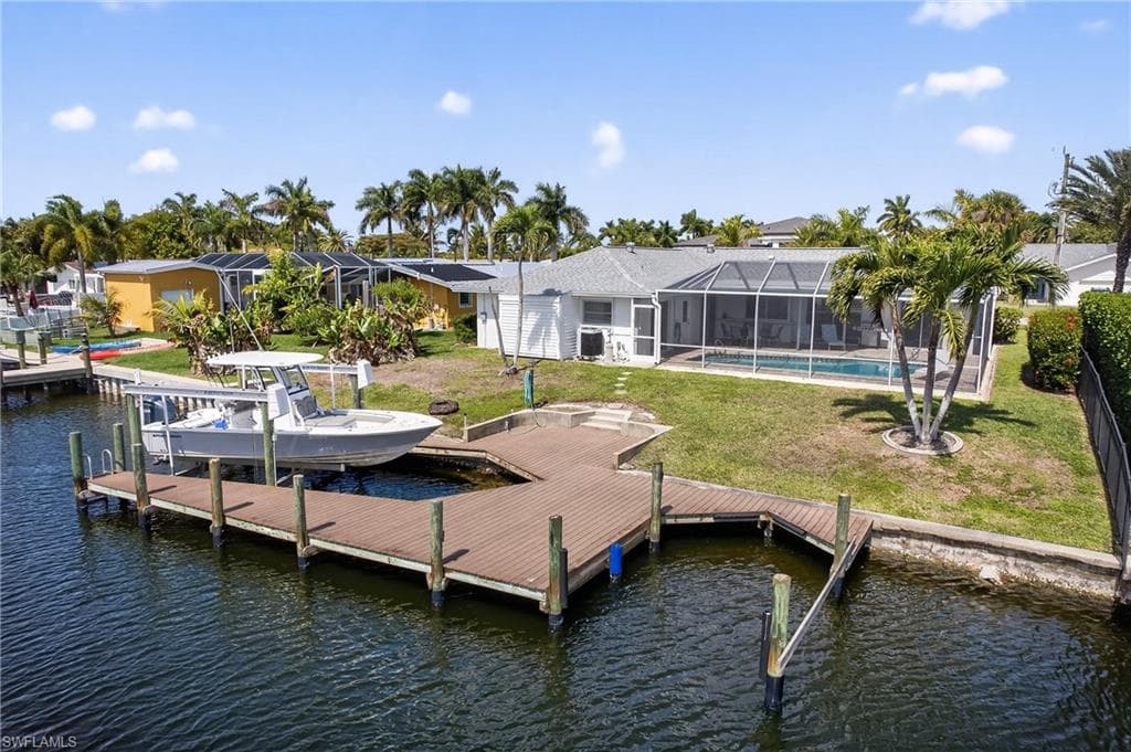 124 SW 56th TER CAPE CORAL, FL 33914