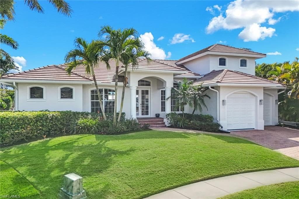 316 Waterleaf CT MARCO ISLAND, FL 34145