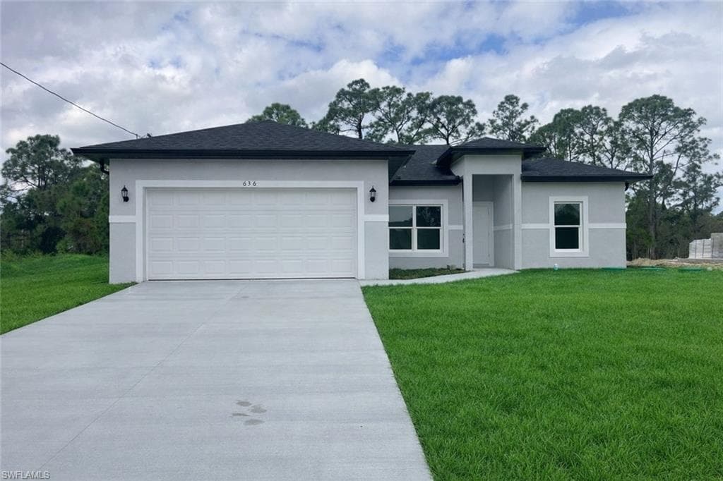 636 Parker AVE S LEHIGH ACRES, FL 33974