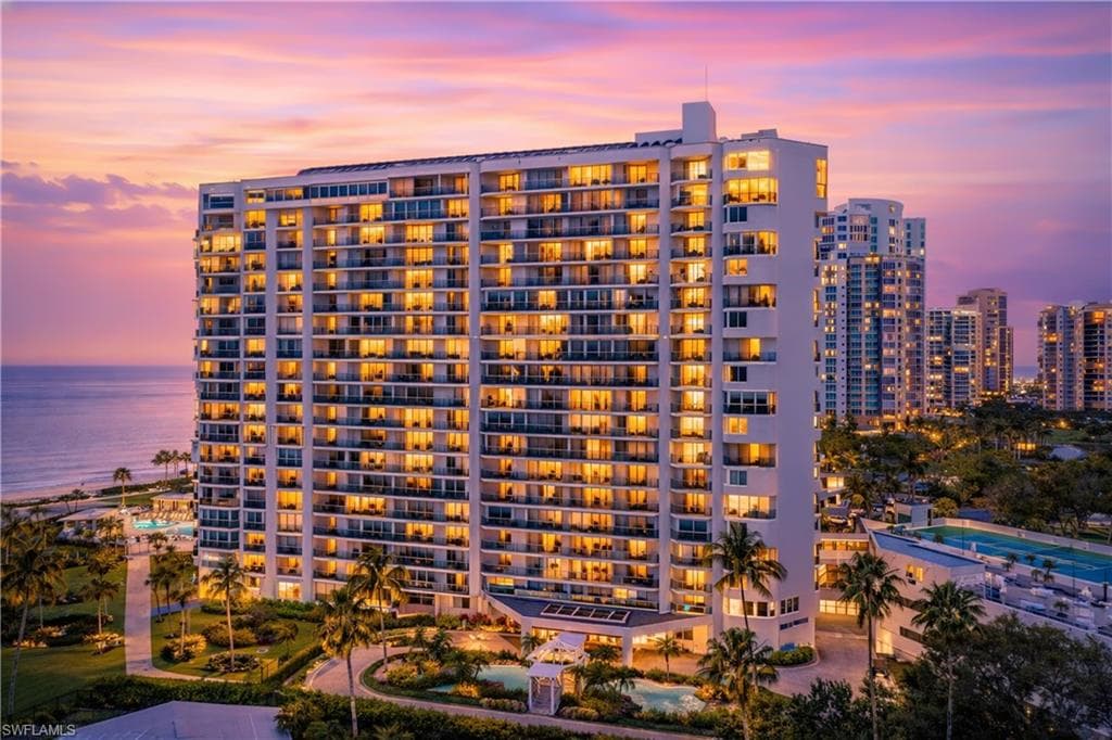 4041 Gulf Shore BLVD N 1007 NAPLES, FL 34103
