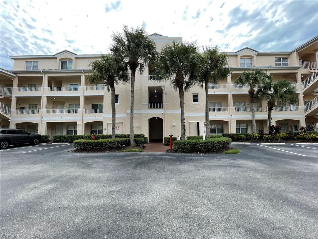 1070 Woodshire LN E204 NAPLES, FL 34105