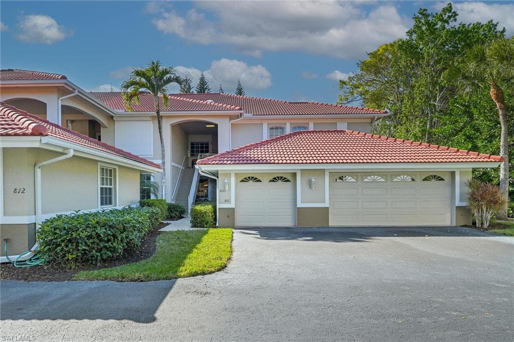 8085 Celeste DR 811 NAPLES, FL 34113